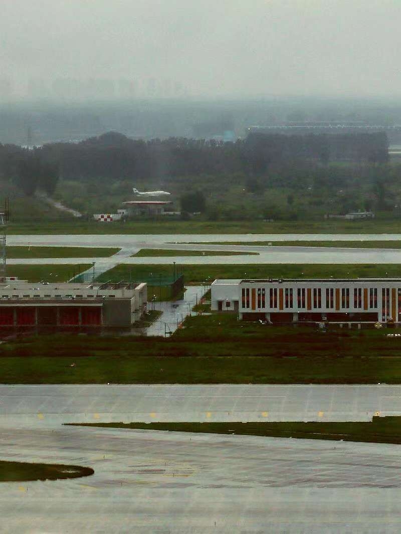 不懼“利奇馬”！華北空管保障大興機(jī)場雨中校飛-挪威空運(yùn)