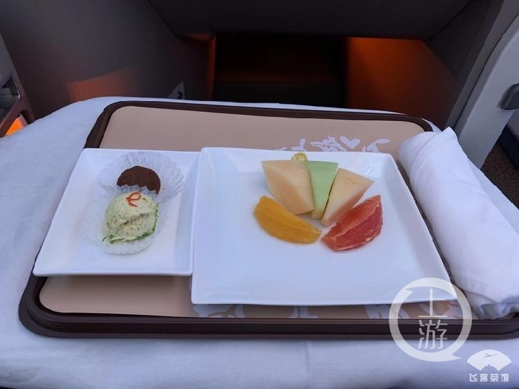 乘客指多家航班飛機餐嚴重“縮水”，航司回應稱為確保安全-上海貨運公司