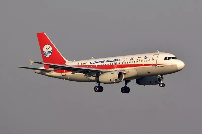 《中國機(jī)長》硬核科普：航空玻璃事故到底是怎么回事