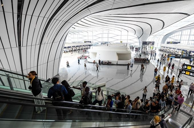 大興機(jī)場(chǎng)“滿月”，輸送旅客約41.48萬(wàn)人次，滿意度超98%