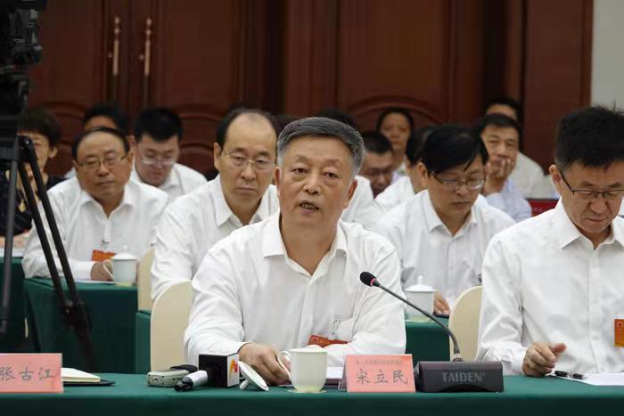有事沒(méi)人干，有人沒(méi)事干，結(jié)構(gòu)性就業(yè)難問(wèn)題怎么破解？-邦德物流查詢 