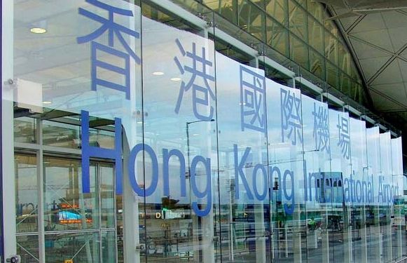 10月香港機場客運量暴跌12.9% 前十月客運量被白云機場超越
