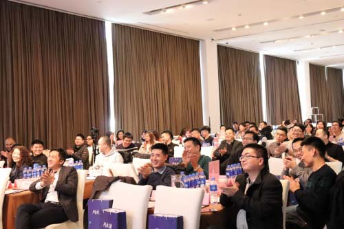 助力中西部偏遠地區(qū)、農(nóng)村賣貨，比拼多多更下沉