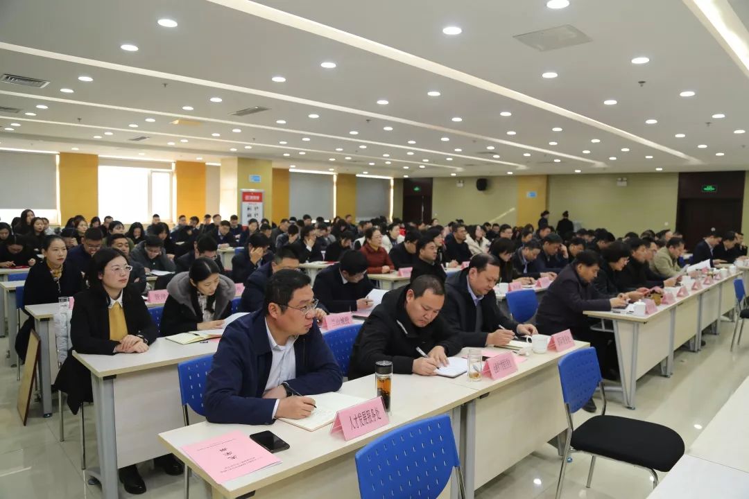 2019年度臨沂商城轉(zhuǎn)型發(fā)展與物流科技城創(chuàng)建工作總結(jié)會議召開