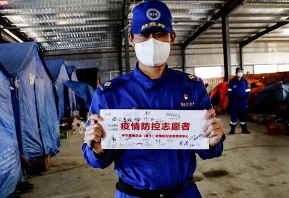 “心疼這幫傻子，you are my hero??！”