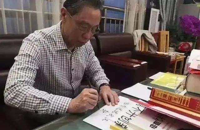 為什么大公司都愛“投資”鐘南山？