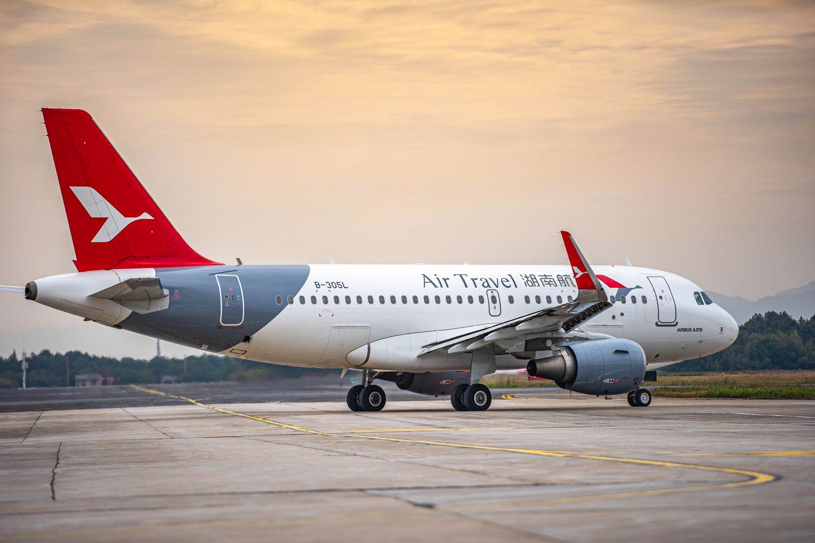旅客空中突發(fā)疾病 湖南紅土航空航班備降救人