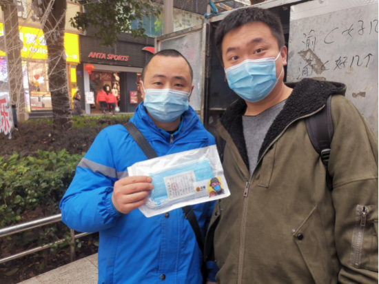 豐巢堅(jiān)持做好用戶寄遞需求的服務(wù)
-美國海派
