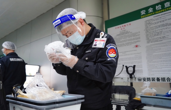 代表委員齊聚首都
-寧波雙清包稅