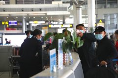 貴陽往返華東方向的南航航班共計(jì)延誤32班
-深圳空派