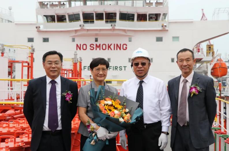 廣船油輪已成為中國(guó)造船業(yè)一張靚麗的名片
-深圳雙清包稅