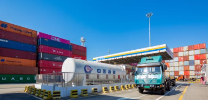 全力打造清潔低碳綠色港口-深圳物流